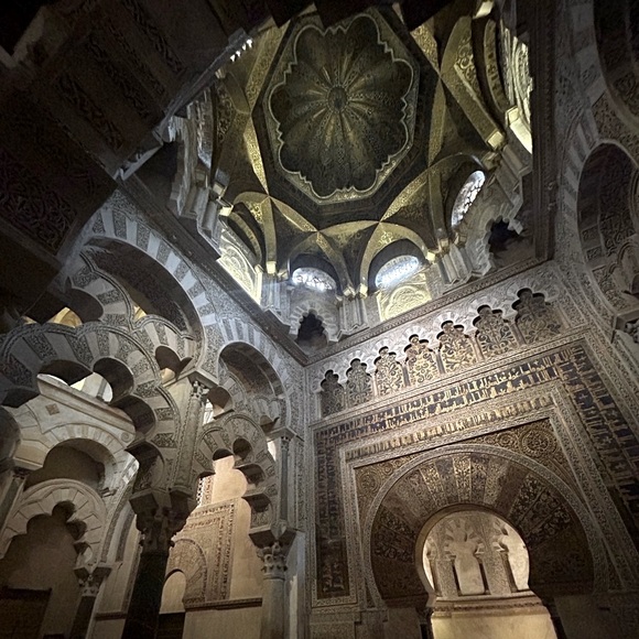 Meet your Posher, - Picture 7 of 12